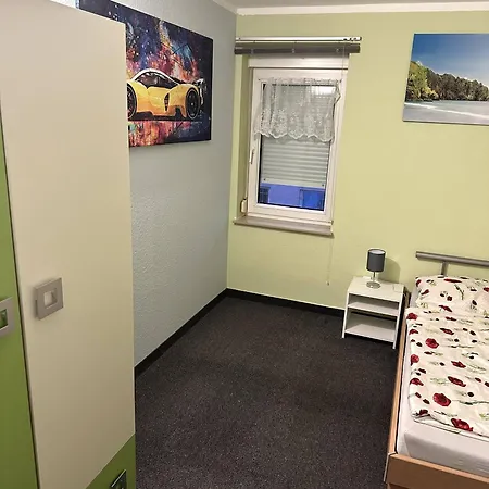 Large For 3-11 Guests In The Halle Leipzig Area * Ландсберг