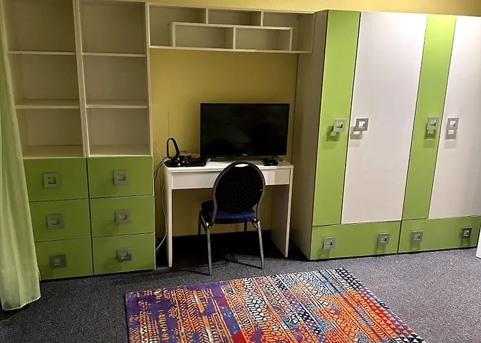 Appartement Large For 3-11 Guests In The Halle Leipzig Area *