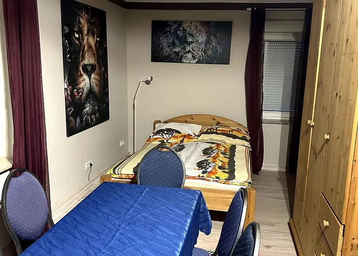 Large For 3-11 Guests In The Halle Leipzig Area Appartement Landsberg (Saxony-Anhalt)