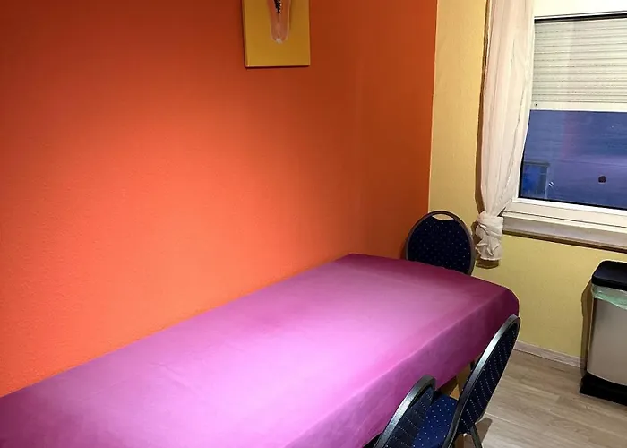 Large For 3-11 Guests In The Halle Leipzig Area